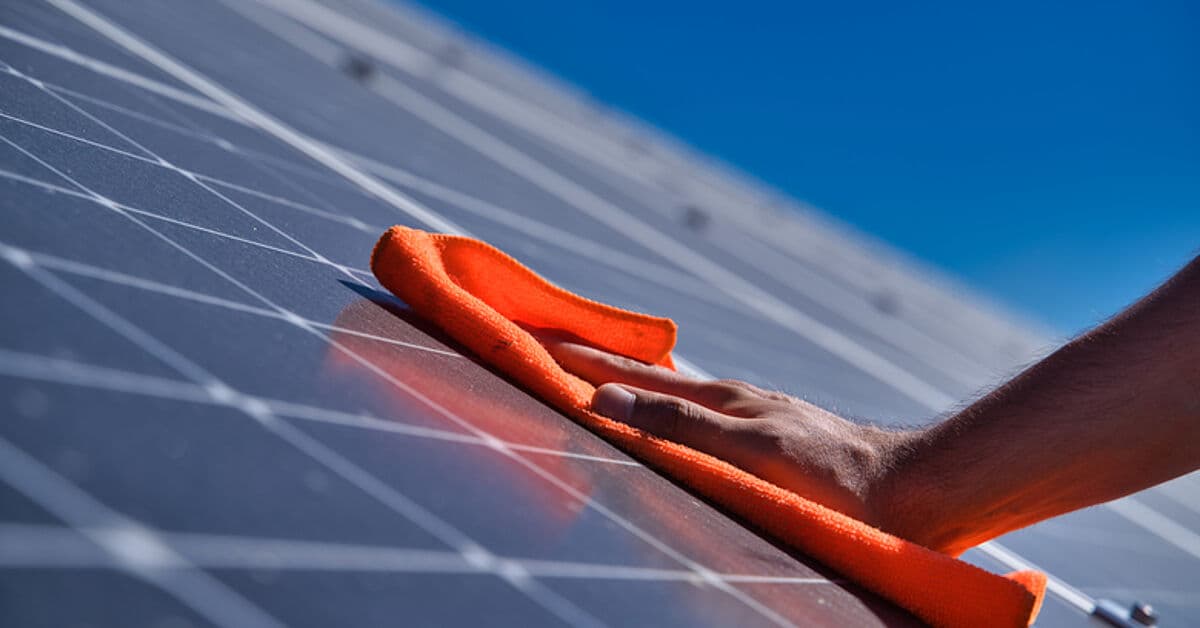 Balkon-Solaranlage Frankfurt: Energie vom eigenen Balkon