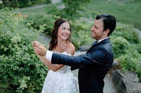 Durch die Linse der Eleganz: Die Reise eines Hochzeitsfotografen